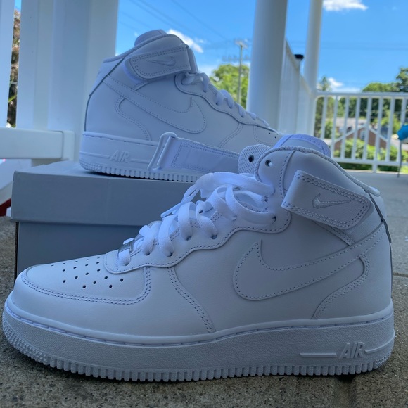 size 9 white air force 1